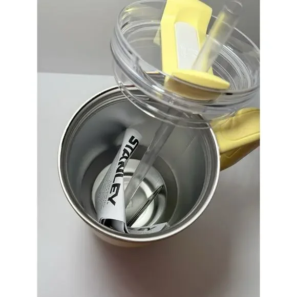 Stanley X Target Exclusive LEMONADE 40oz H2.O Quencher Tumbler BNWT - Picture 6 of 6